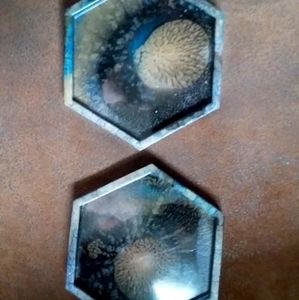 Set of handcrafted coaters